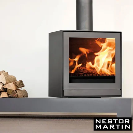 Poêle à bois Nestor Martin carré acier noir intérieur fonte – TQ 33 SOCLE TABLETTE 6 kW